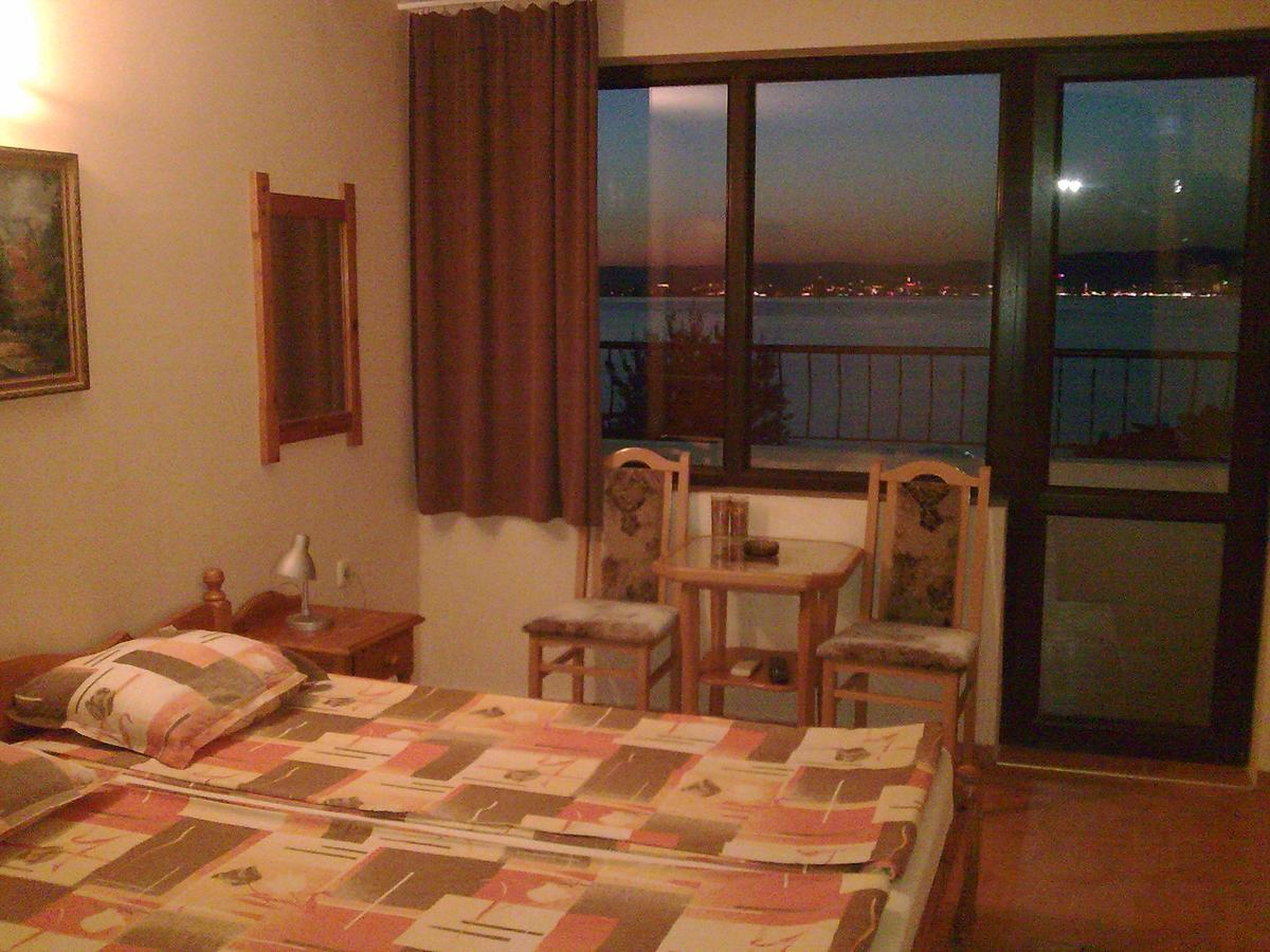 Guest House Tony Nessebar Eksteriør billede